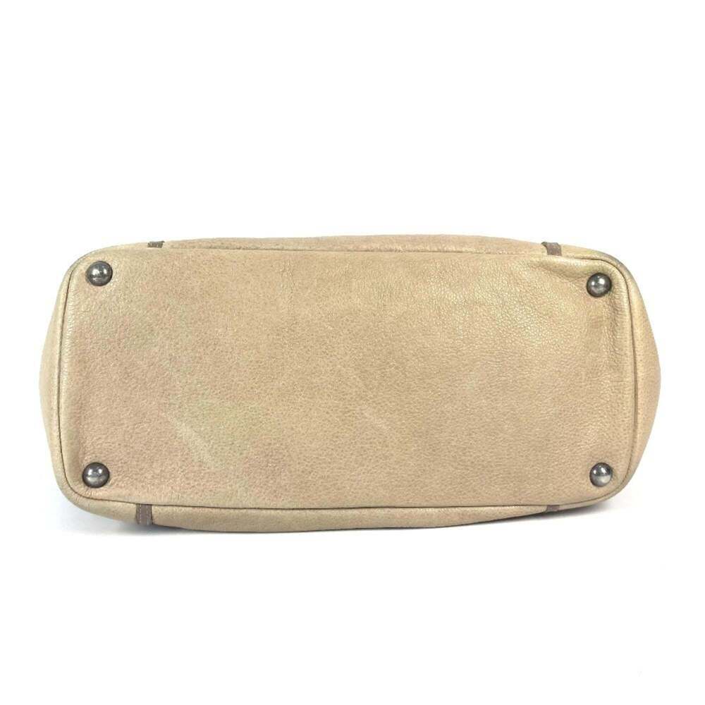 CHANEL Cream Leather Shoulder Bag - Picture 5 of 15